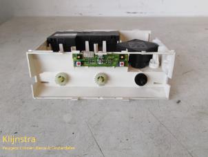 Gebruikte Chaufage Bedieningspaneel Renault Laguna I (B56) 1.6 16V Prijs op aanvraag aangeboden door Fa. Klijnstra & Zn. VOF