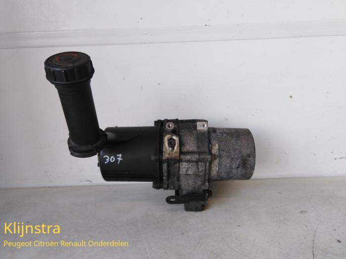 Gebruikte Pomp Servo Peugeot 307 SW (3H) 2.0 HDi 110 FAP Prijs op aanvraag aangeboden door Fa. Klijnstra & Zn. VOF