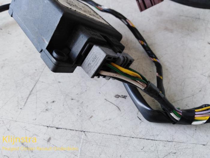 V5756 Airco relais Peugeot 406 Break 1.9 dT - 6461F1 VALEO