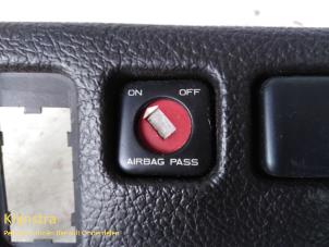 Gebruikte Airbag schakelaar Peugeot 206 (2A/C/H/J/S) 1.4 16V Prijs op aanvraag aangeboden door Fa. Klijnstra & Zn. VOF