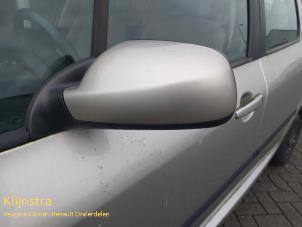Gebruikte Spiegel Buiten links Peugeot 307 (3A/C/D) 1.6 16V Prijs € 40,00 Margeregeling aangeboden door Fa. Klijnstra & Zn. VOF