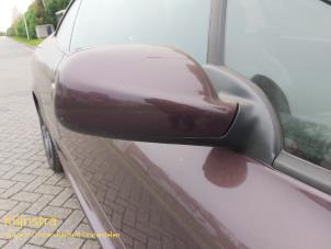 Gebruikte Spiegel Buiten rechts Peugeot 307 CC (3B) 2.0 HDIF 16V Prijs € 75,00 Margeregeling aangeboden door Fa. Klijnstra & Zn. VOF