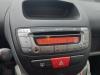 Radio van een Peugeot 107, 2005 / 2014 1.0 12V, Hatchback, Benzine, 998cc, 50kW (68pk), FWD, 384F; 1KR, 2005-06 / 2014-05, PMCFA; PMCFB; PNCFA; PNCFB 2008
