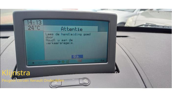 Gebruikte Display Interieur Renault Megane II (BM/CM) 2.0 16V Prijs op aanvraag aangeboden door Fa. Klijnstra & Zn. VOF