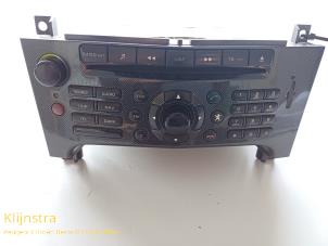 Gebruikte Radio Peugeot 607 (9D/U) 2.2 HDiF 16V Prijs € 150,00 Margeregeling aangeboden door Fa. Klijnstra & Zn. VOF