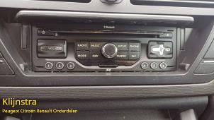 Gebruikte Radio Citroen C4 Picasso (UD/UE/UF) 1.6 16V VTi 120 Prijs op aanvraag aangeboden door Fa. Klijnstra & Zn. VOF