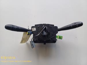 Gebruikte Combischakelaar Stuurkolom Peugeot 206 (2A/C/H/J/S) 2.0 XS,XT HDi Prijs op aanvraag aangeboden door Fa. Klijnstra & Zn. VOF