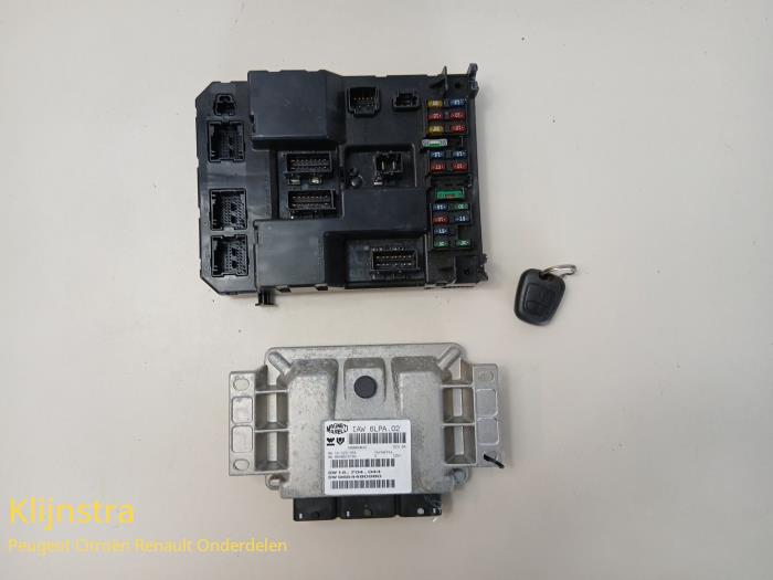 Gebruikte Computer Motormanagement Peugeot 307 CC (3B) 2.0 16V Prijs € 175,00 Margeregeling aangeboden door Fa. Klijnstra & Zn. VOF
