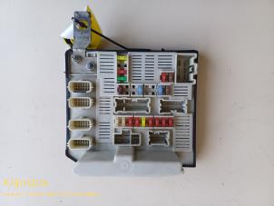 Gebruikte Zekeringkast Renault Megane II (BM/CM) 1.5 dCi 105 Prijs op aanvraag aangeboden door Fa. Klijnstra & Zn. VOF