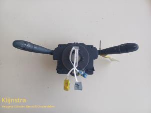 Gebruikte Combischakelaar Stuurkolom Peugeot 307 CC (3B) 2.0 16V Prijs op aanvraag aangeboden door Fa. Klijnstra & Zn. VOF