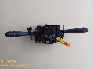 Gebruikte Licht + Raw Schakelaar Renault Clio II (BB/CB) 1.2 Prijs op aanvraag aangeboden door Fa. Klijnstra & Zn. VOF