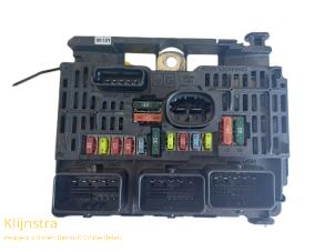 Gebruikte Zekeringkast Peugeot 407 (6D) 1.6 HDi 16V Prijs op aanvraag aangeboden door Fa. Klijnstra & Zn. VOF
