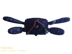 Gebruikte Combischakelaar Stuurkolom Peugeot 407 SW (6E) 2.0 HDiF 16V Prijs € 150,00 Margeregeling aangeboden door Fa. Klijnstra & Zn. VOF