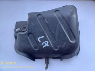 Gebruikte Bodem beschermplaat Peugeot 2008 (CU) 1.2 12V e-THP PureTech 130 Prijs op aanvraag aangeboden door Fa. Klijnstra & Zn. VOF