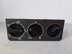 Gebruikte Chaufage Bedieningspaneel Peugeot 309 II (3C/3A) 1.9 GTi 16V Prijs € 48,00 Margeregeling aangeboden door Fa. Klijnstra & Zn. VOF