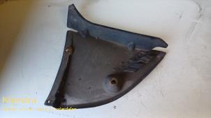 Gebruikte Bodem beschermplaat Peugeot 406 Coupé (8C) 2.2 16V Prijs € 60,00 Margeregeling aangeboden door Fa. Klijnstra & Zn. VOF