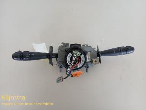 Gebruikte Combischakelaar Stuurkolom Renault Scénic I (JA) 1.6 16V Prijs op aanvraag aangeboden door Fa. Klijnstra & Zn. VOF
