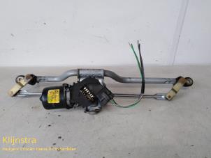 Gebruikte Ruitenwissermotor voor Renault Clio II Societe (SB) 1.5 dCi 65 Prijs € 45,00 Margeregeling aangeboden door Fa. Klijnstra & Zn. VOF