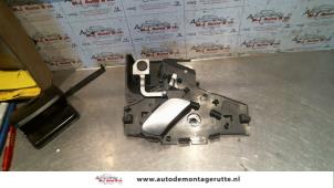 O89441 Gebruikte deurgreep 4deurs links-achter Citroen C5