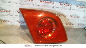 O93238 Gebruikte achterlicht links Mazda 3.