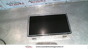O110119 Gebruikte navigatie display Renault Scenic