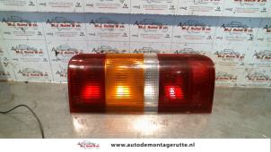 O94352 Gebruikte achterlicht rechts Ford Courier