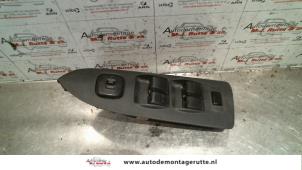 O102565 Gebruikte combischakelaar stuurkolom Mazda 626