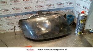 O74346 Gebruikte koplamp rechts Mitsubishi Space Runner
