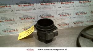 O116670 Gebruikte luchthoeveelheidsmeter Peugeot Expert