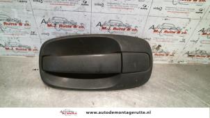 O80815 Gebruikte portiergreep 2deurs rechts Renault Trafic