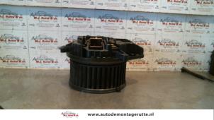 O129517 Gebruikte kachel ventilatiemotor Audi A4