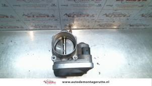 O123230 Gebruikte gasklephuis Renault Scenic