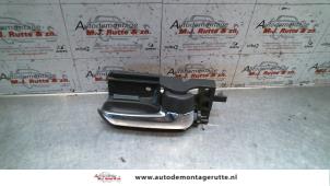 O81258 Gebruikte deurgreep 4deurs rechts-voor Suzuki Swift