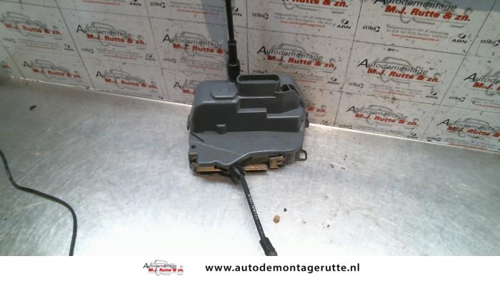 Gebruikte Portierslot Mechaniek 4Deurs links-achter Daewoo Tacuma O83403