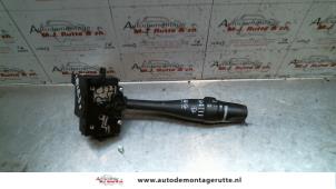 O103465 Gebruikte ruitenwis schakelaar Nissan Primera