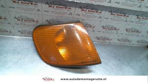 O76175 Gebruikte pinker rechts Audi 100