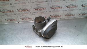 O123256 Gebruikte gasklephuis Renault Clio