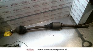 O111525 Gebruikte cardanas rechts-voor (vwa) Opel Vivaro