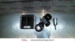 O113622 Gebruikte kontaktslot + computer Opel Astra