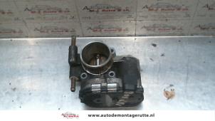 O122476 Gebruikte gasklephuis Opel Corsa