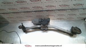 O118527 Gebruikte ruitenwismotor+mechaniek Opel Astra