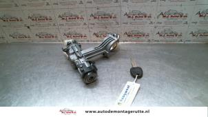 O114183 Gebruikte sleutel+contactslot Hyundai Getz