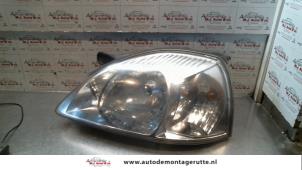 O72509 Gebruikte linker koplamp Kia Rio