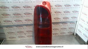 O93732 Gebruikte achterlicht links Renault Master