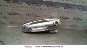 O81006 Gebruikte portiergreep 4deurs rechts-voor Chevrolet Lacetti
