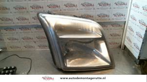 O73270 Gebruikte rechter koplamp Ford Connect