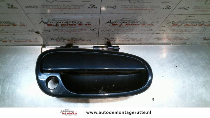 Gebruikte Portiergreep 4Deurs rechts-voor Hyundai Matrix O81044