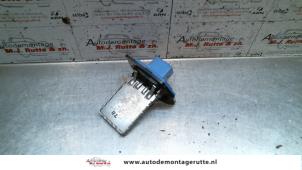 O130945 Gebruikte kachel weerstand Hyundai Getz