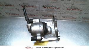 O112046 Gebruikte remklauw (tang) rechts-voor Volkswagen Golf