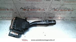 O103933 Gebruikte ruitenwis schakelaar Toyota Prius